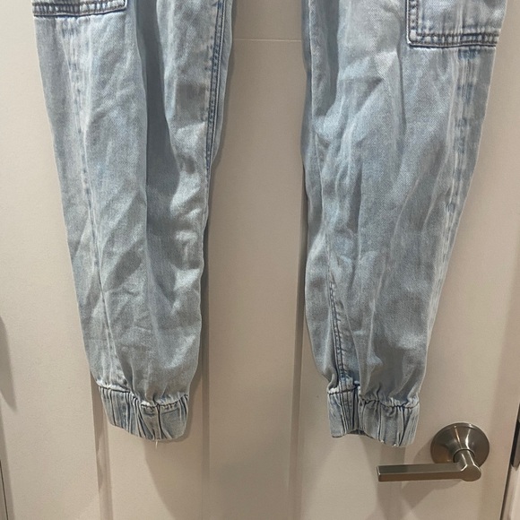 American Eagle Light Blue Denim Jean Joggers Size 00 - Picture 5 of 13
